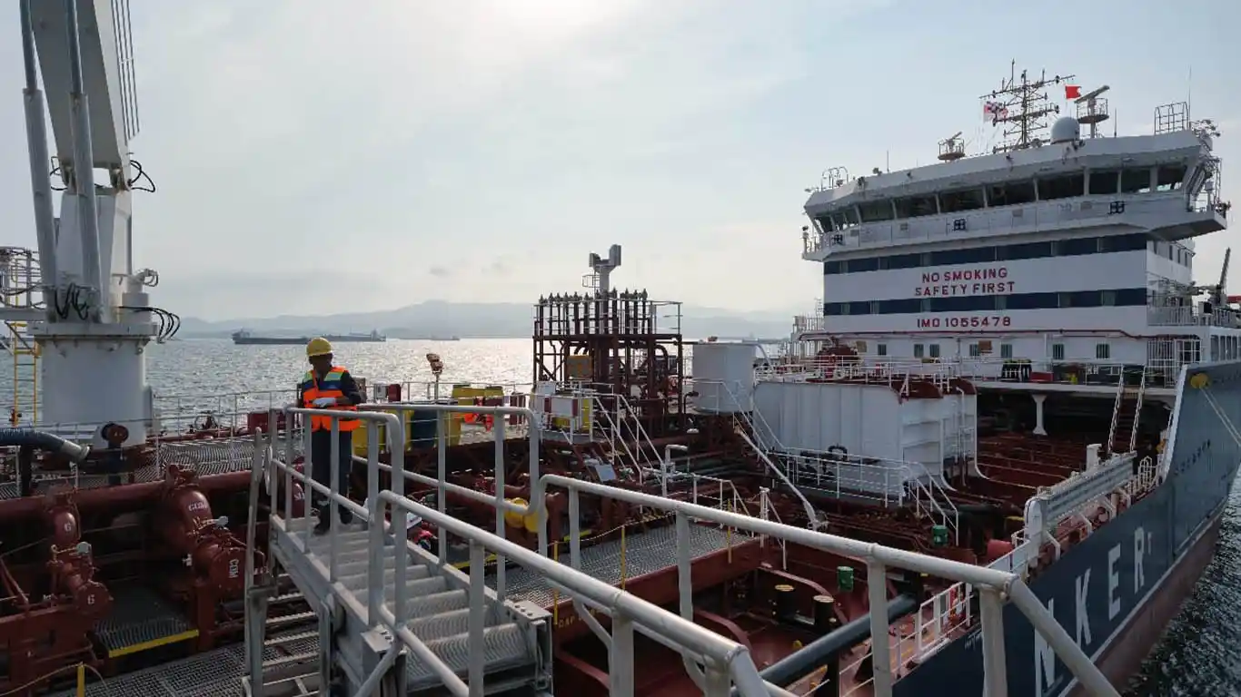 Pertamina Optimalkan Jalur Laut untuk Perkuat Distribusi BBM di Lampung